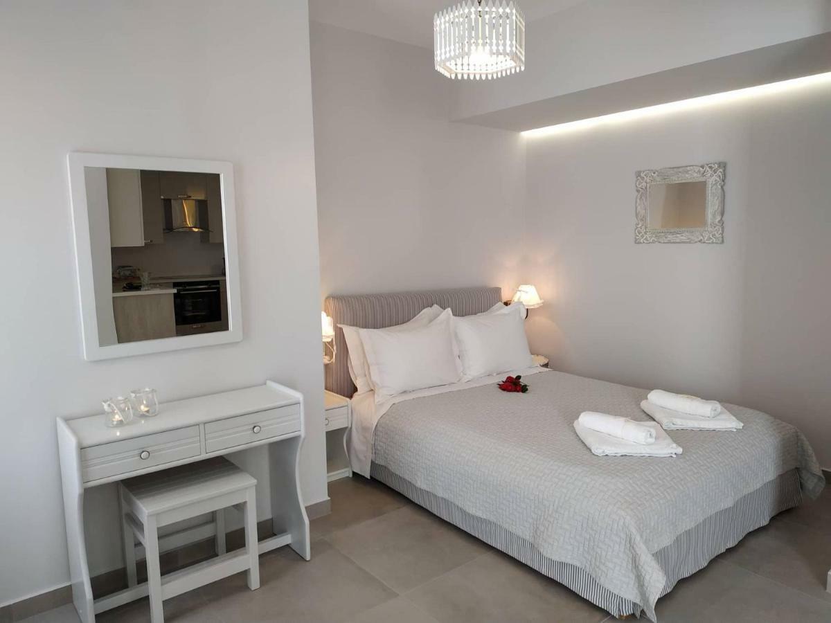 Andreas And Petrinela Rooms Triovasalos Exterior photo